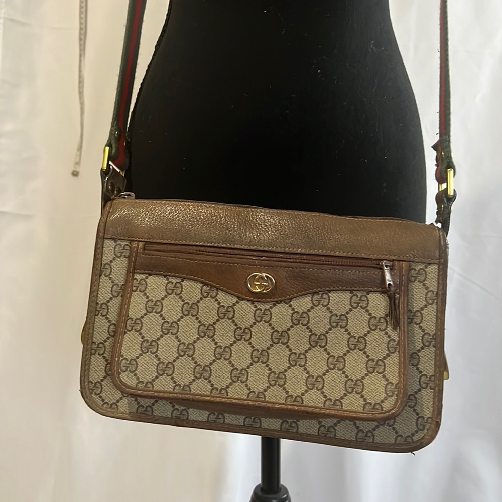 Vintage Gucci handbag